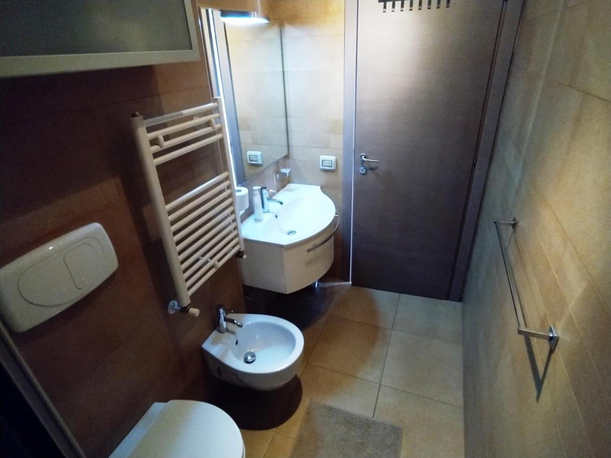 Vicino Metro C - Mirti Apartment Rom