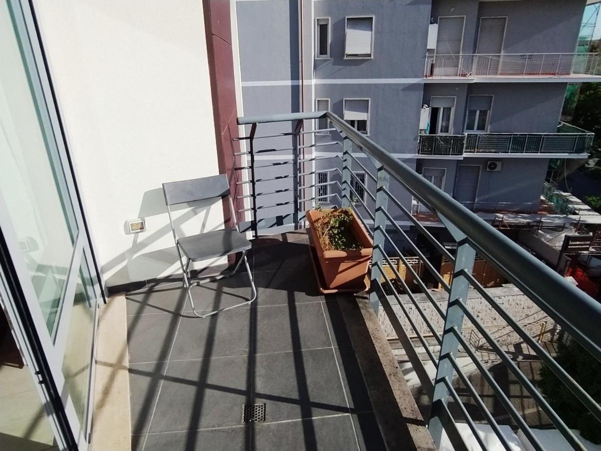 Vicino Metro C - Mirti Apartment Rom