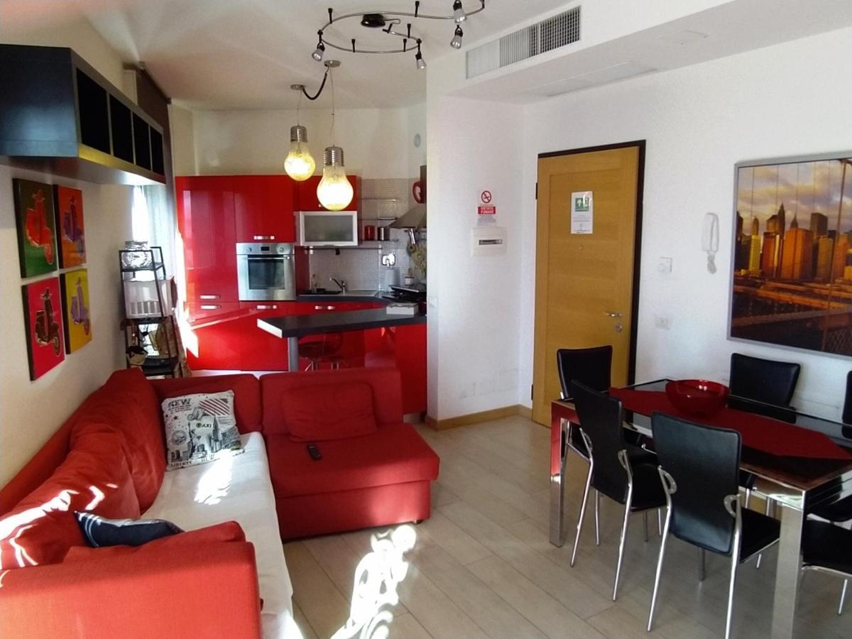 Apartment Vicino Metro C - Mirti Rom